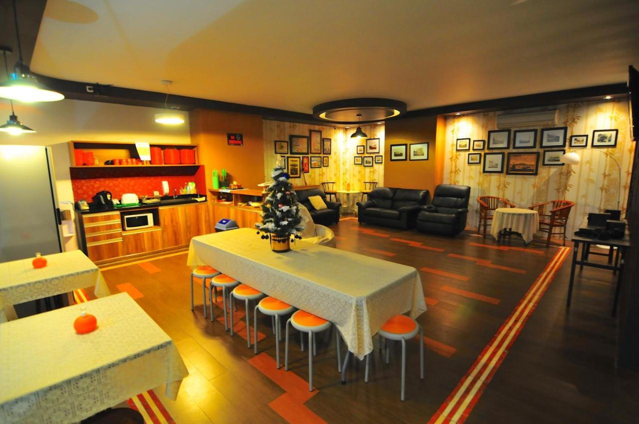 โรงแรมนิว บาตาเวีย แคปซูล จาการ์ตา ภายนอก รูปภาพ